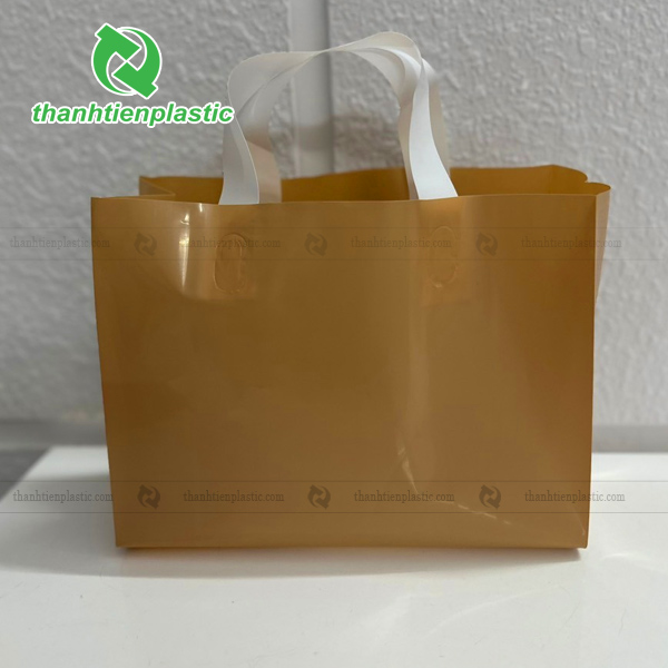 Mẫu túi ép quai đáy vuông màu nâu