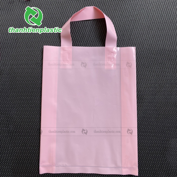 Mẫu túi ép quai PE trơn màu hồng