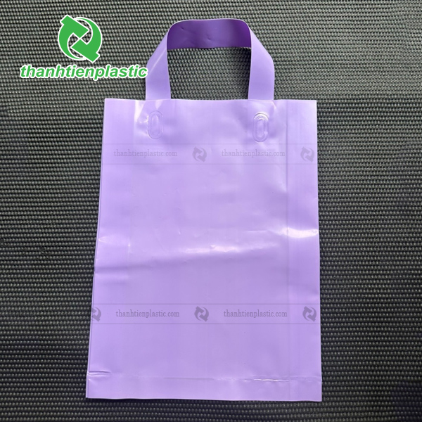 Mẫu túi ép quai pe trơn màu tím