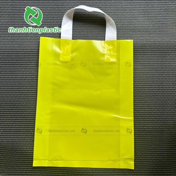 Mẫu túi quai ép trơn nhựa PE màu vàng
