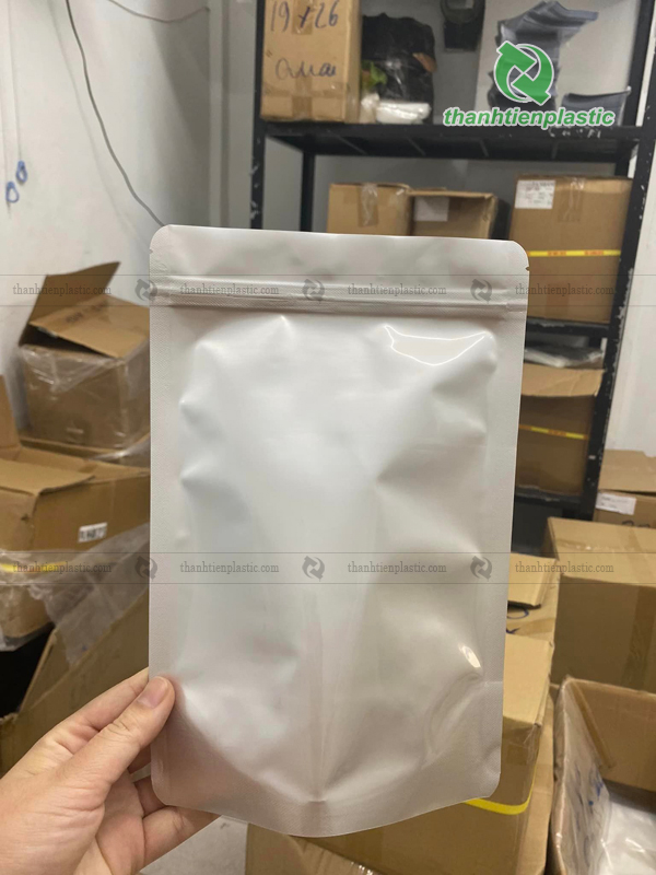 Mẫu túi zip bạc tại xưởng bao bì Thành Tiến Plastic tại Thủ Đức