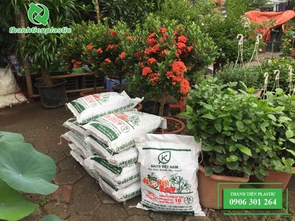 bao-bi-dat-trong-cay-canh-gia-re