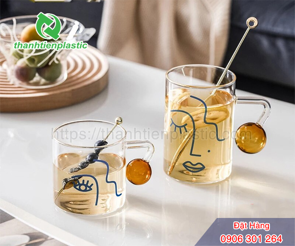In ly thủy tinh theo yêu cầu giá sỉ